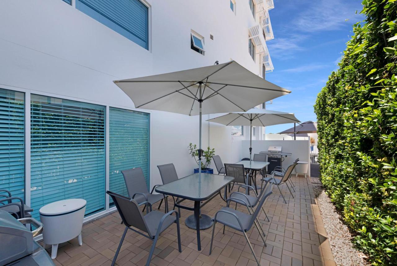 Koola Beach Apartments Bargara Esterno foto