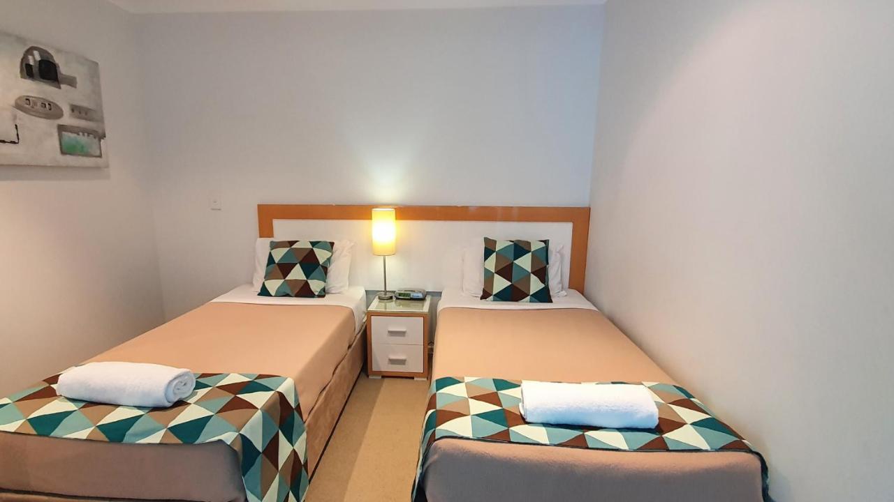 Koola Beach Apartments Bargara Esterno foto