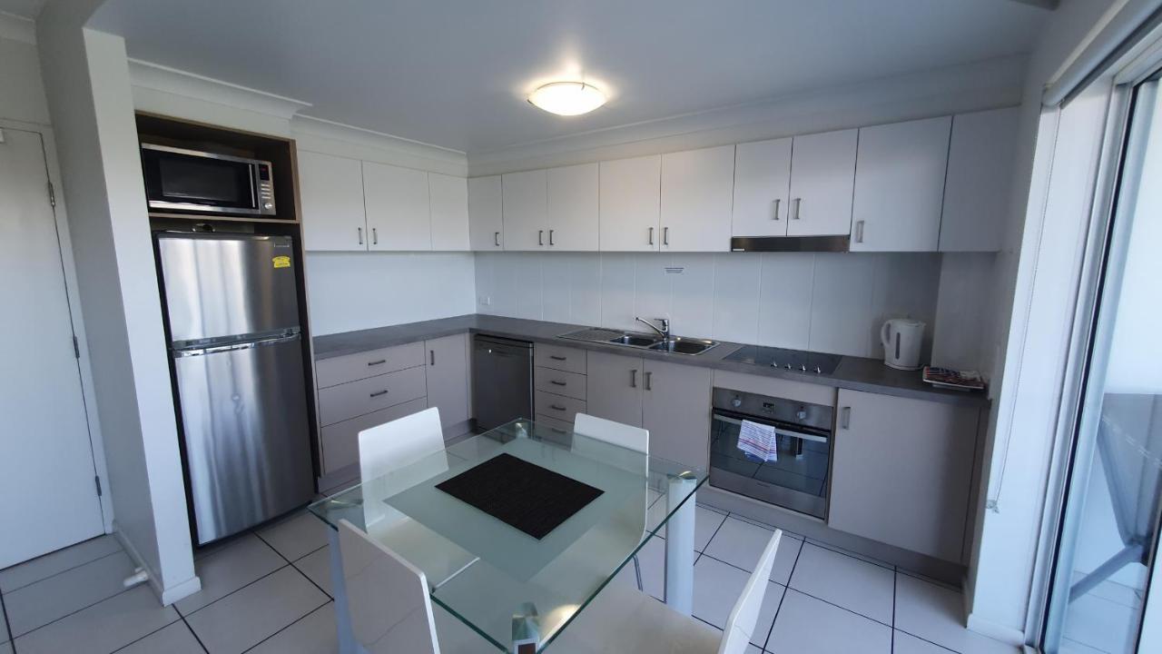 Koola Beach Apartments Bargara Esterno foto