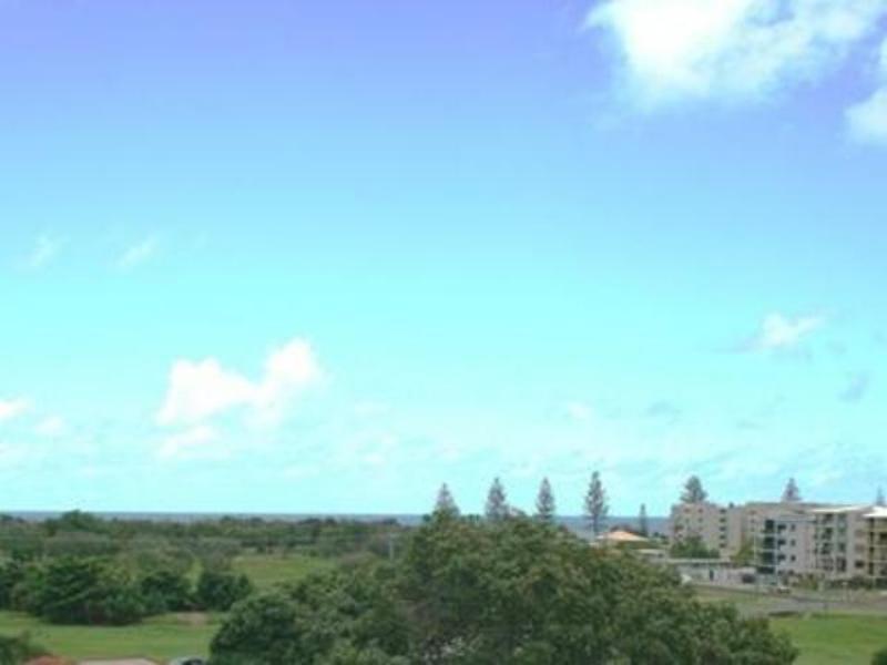 Koola Beach Apartments Bargara Esterno foto