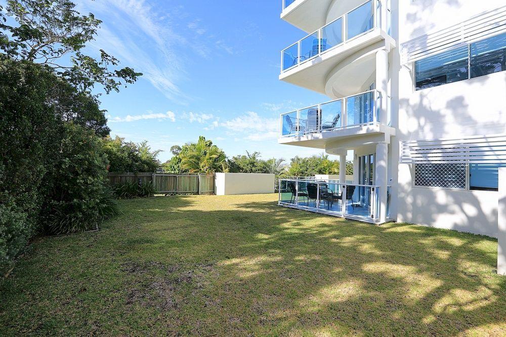 Koola Beach Apartments Bargara Esterno foto