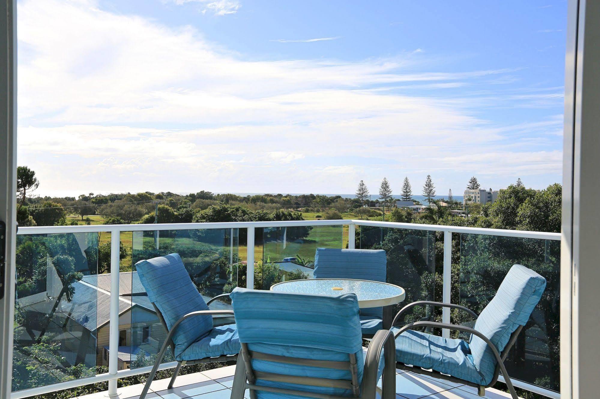 Koola Beach Apartments Bargara Esterno foto