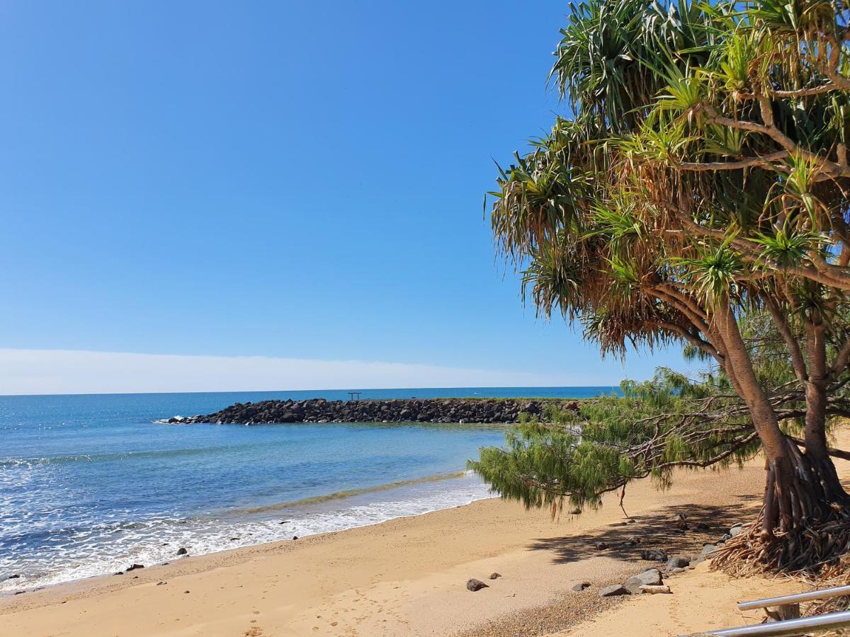 Koola Beach Apartments Bargara Esterno foto